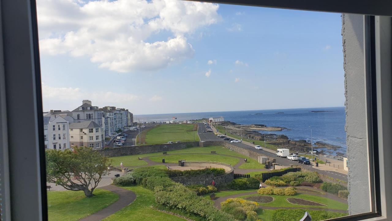 Apt3, No 2 Antrim Gardens, Portrush With Seaview Eksteriør bilde